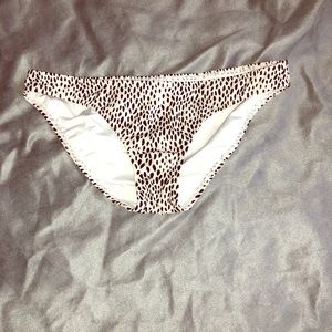 Super cute Victoria secret bikini bottoms